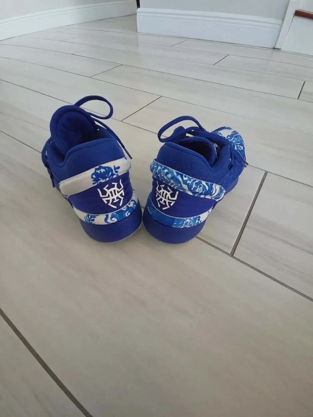 adidas D.O.N. Issue #2 Gift to the World Kumu Clouds & Dragon Basketball Shoes